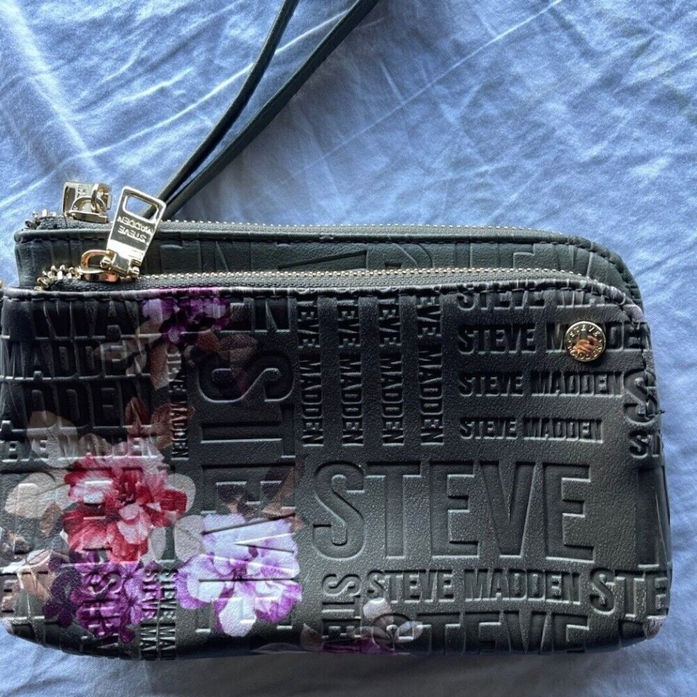 STEVE MADDEN Floral Mauve Wristlet Double Zip Wallet Bag Clutch Quilted - Picture 2 of 15